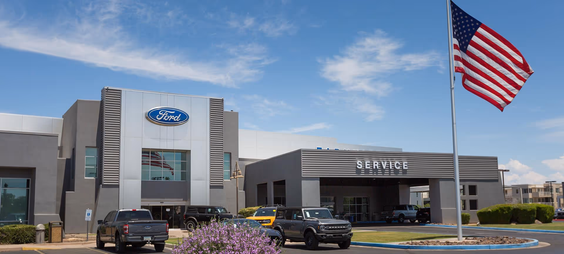 Earnhardt_Ford_Store_Photo2